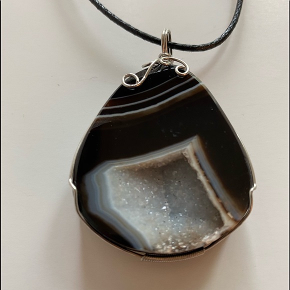 Beautiful Druzy Geode Agate Pendant - Picture 2 of 8